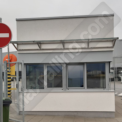 Навес от инокс и стъкло